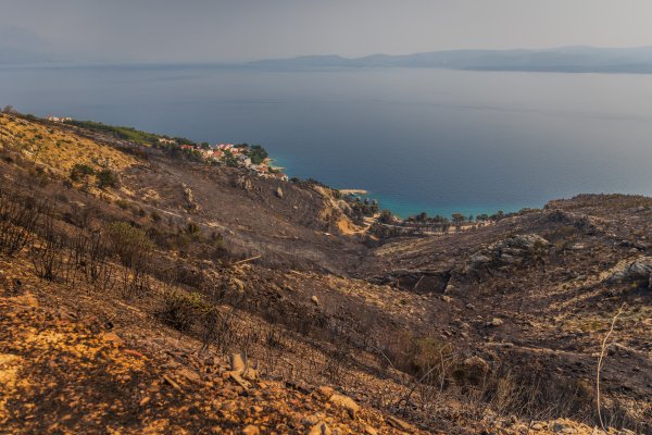 Opožareni Omiš
