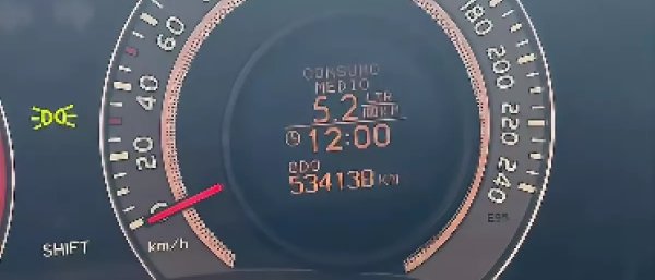 Mehaničar pregledao auto s više od 500.000 km i nije skrivao oduševljenje: 'Užitak je vidjeti ovakvo nešto'