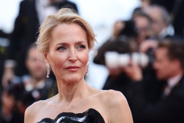 Gillian Anderson
