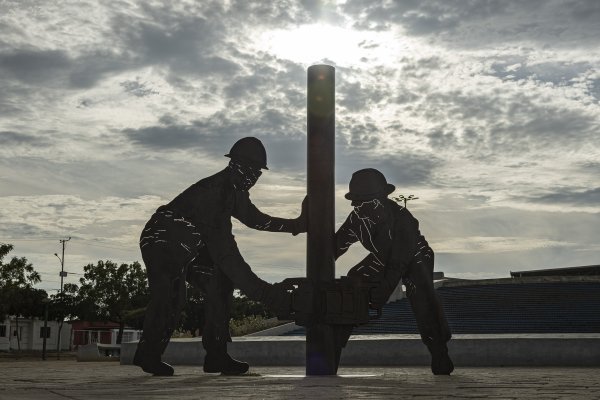 'Prekrasno energetsko partnerstvo': Venezuela polovicu svoje nafte izvozi u SAD