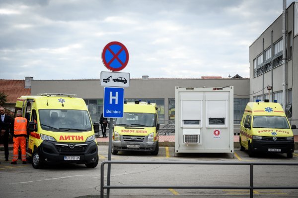 Opasna zaraza u Šibeniku: Već 30 ljudi zaraženo, troje u bolnici, javili se liječnici