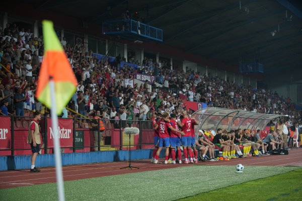 Navijači skandirali krvniku Ratku Mladiću, savez kaznio klub