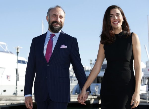 Halit Ergenc i Berguzar Korel