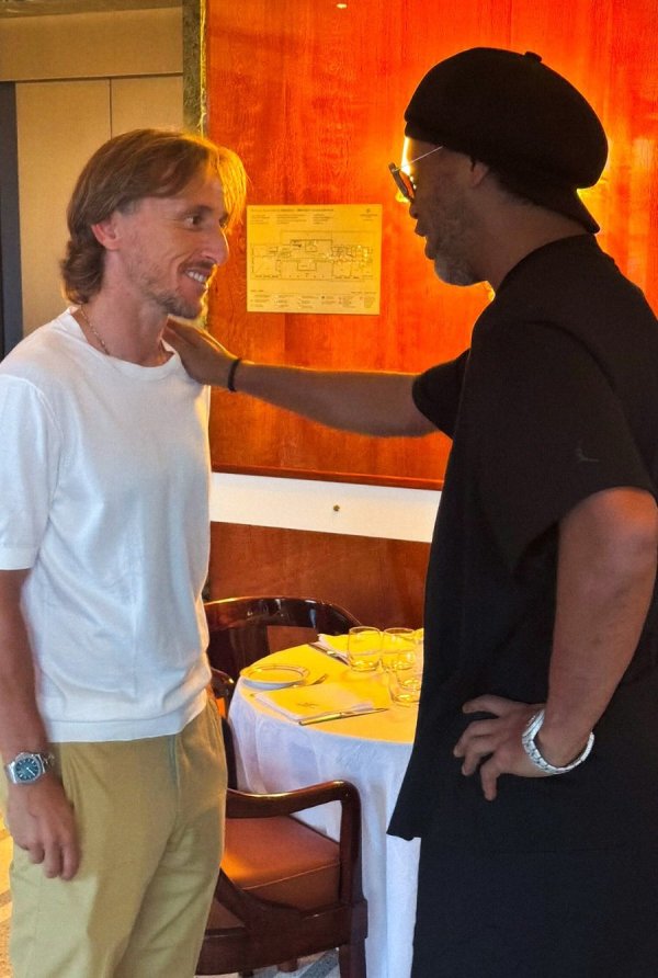 Ronaldinho objavio fotografiju s Modrićem. Napisao je samo dvije riječi