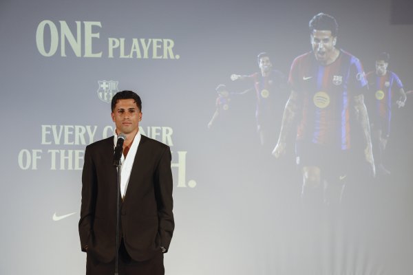 Barcelona predstavila novo pojačanje: Poznato ime se vratilo na Camp Nou