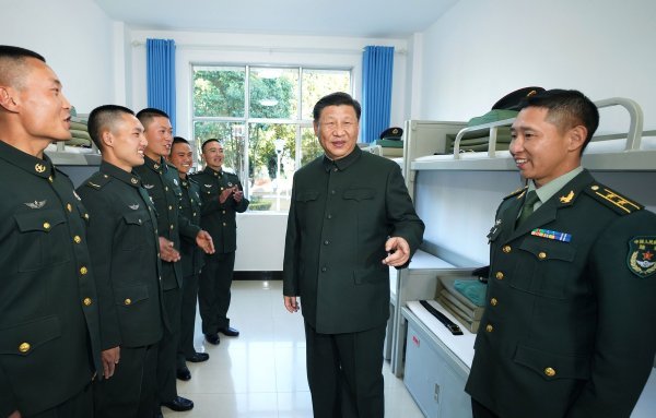 Xi Jinping s kineskim vojnicima