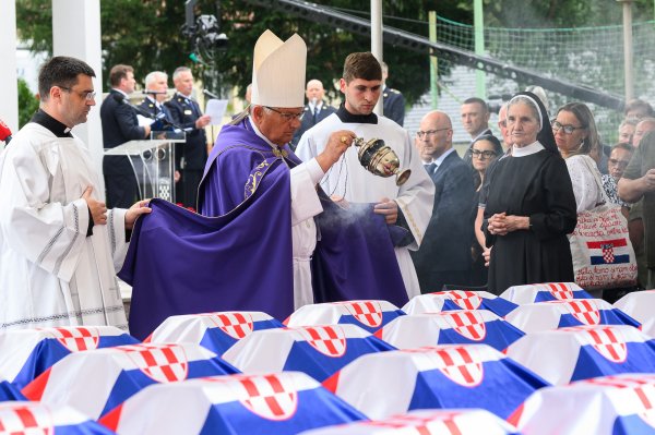 Komemoraciji je nazočio i ministar Medved