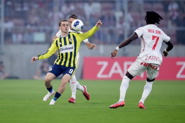 Zvijezda Fenerbahçea ostala ležati nakon udarca u glavu: Klub se hitno oglasio