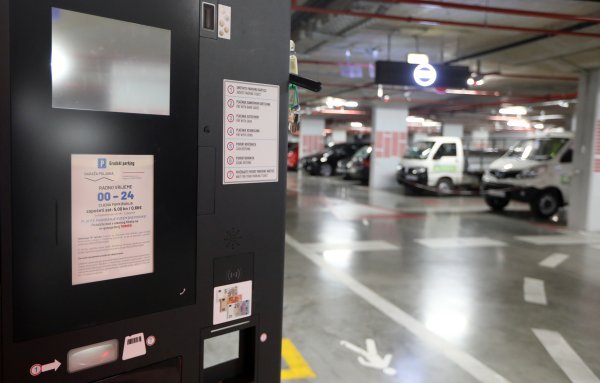 Okrenuli ste automobil na praznom parkingu u Austriji i odmah otišli? To vas može koštati oko 100 eura
