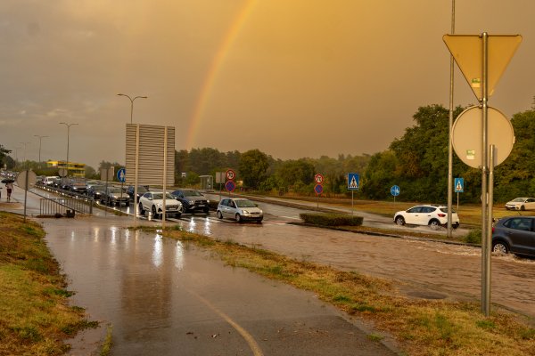 Jako nevrijeme pogodilo Istru: Vatrogasci imali pedesetak intervencija, najgore bilo u tri grada