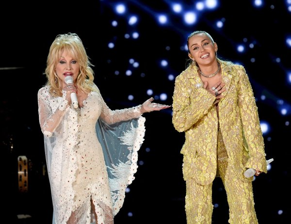 Miley Cyrus i Dolly Parton