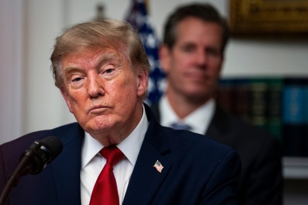 Trump razmatra uvođenje novih carina na poluvodiče i još nekoliko stvari