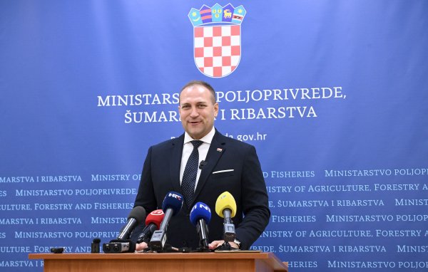 Vlajčić u Gospiću s poljoprivrednicima: Otpad među glavnim temama