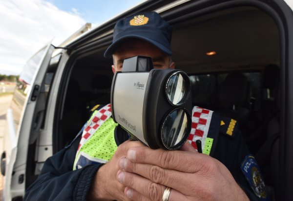 Znak mu je dopuštao 100 km/h, a radar ga kažnjavao iznad 80: Stigle su mu dvije kazne, a onda je otkrio pogrešku