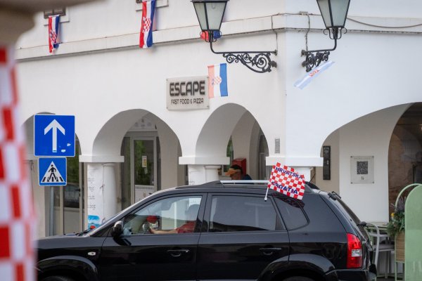 Atmosfera u Vukovaru uoči koncerta Marka Perkovića Thompsona