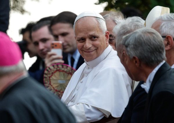 Papa Lav XIV.