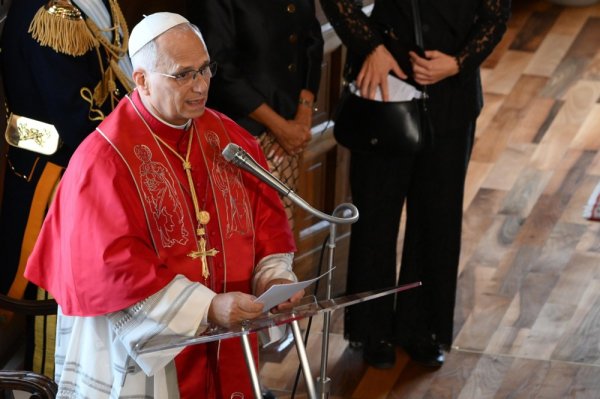 Papa Lav XIV.
