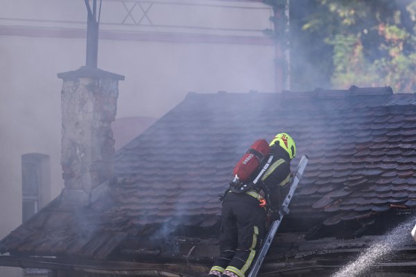 Požar u napuštenoj baraci kod Zapadnog kolodvora, Zagreb