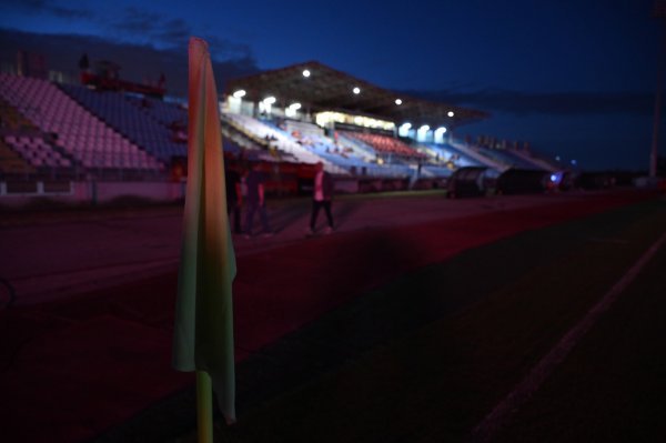 Velika Gorica, Gorica - Rijeka, SHNL, kvar na reflektorima