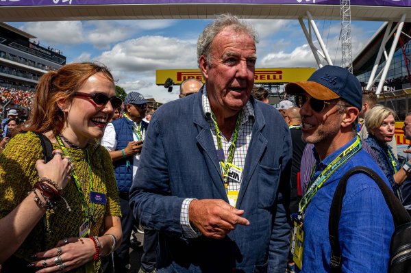 Jeremy Clarkson sjeo u ovaj auto pa potpuno izgubio glavu: 'Skoro sam ispao. Obožavao sam ga'