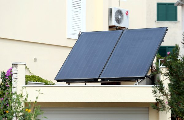Stiže 38 milijuna eura poticaja: Građani mogu dobiti novac za solarne elektrane, dizalice topline i baterije