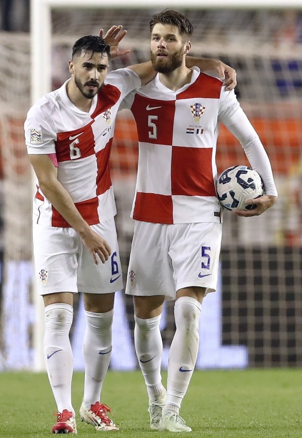 Vatreni predstavljen u novom klubu, poznati su detalji ugovora