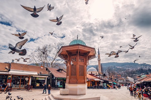 Latinska ćuprija i obale Miljacke nezaobilazne su točke koje turisti mogu istražiti potpuno besplatno