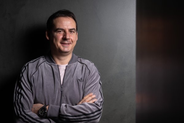 Zbog Zorana Kesića tisuće izašle na ulice: Beogradom odjeknula poruka podrške