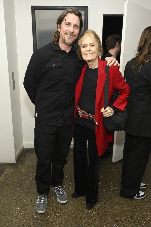 Christian Bale i Gloria Steinem