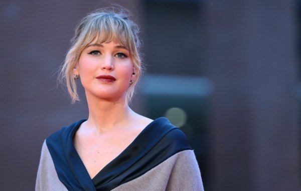 Jennifer Lawrence progovorila o operacijama: 'Voljela bih ukloniti masnoću iz obraza, ali svi bi odmah znali'