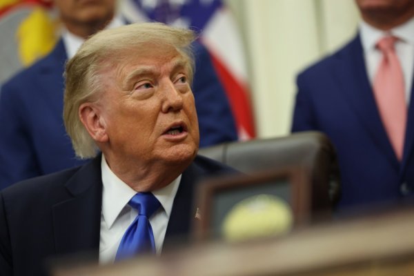 Trump pomilovao suradnika repera Jay-Z-a koji je proveo 16 godina u zatvoru zbog dilanja