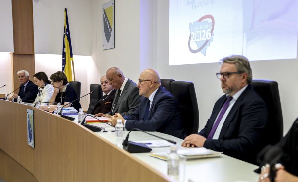 U BiH počela predizborna kampanja: Najavljuju se skupovi, neki su već kažnjeni