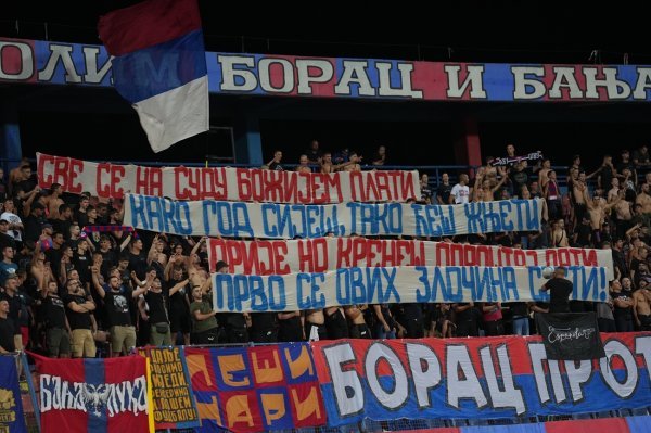 Lešinarima zbog veličanja ratnog zločinca Ratka Mladića zabranjen dolazak u Sarajevo
