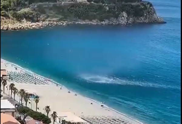 VIDEO Kaos na plaži: Sunčan dan pretvorio se u panično bježanje