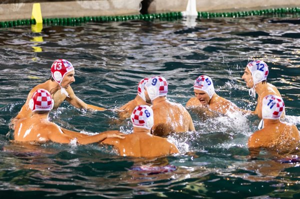 Na prvom svjetskom 4X4 vaterpolskom prvenstvu, Hrvatska preko Srbije stigla do bronce