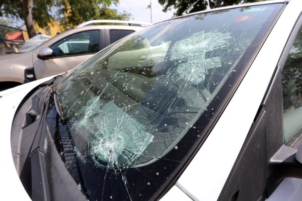 Prijeti tuča, a vi nemate garažu? Ovo je sedam dobrih trikova za zaštitu automobila