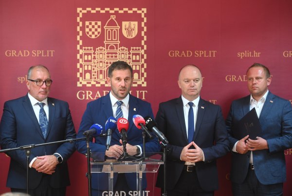 Split pokreće ‘Mama, tu smo’: Majkama pomoć prva tri mjeseca nakon poroda, država želi proširiti projekt