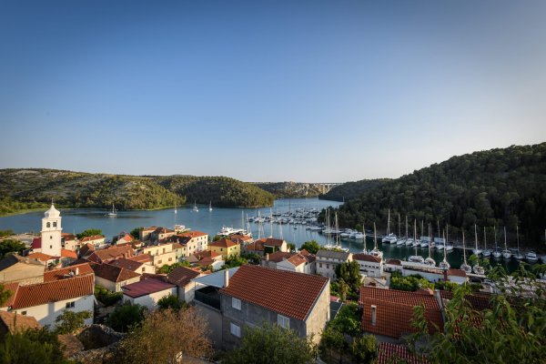 Megaresort kod Skradina ponovo oživio: Gotovo 200 hektara golfa, hotela, vila i plaža