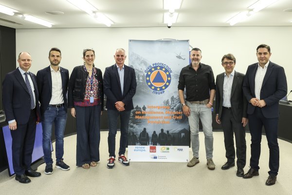 Marko Vešligaj s predstavnicima civilne zaštite