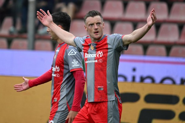Vardy zbog bizarnog pravila nije smio debitirati za novi klub
