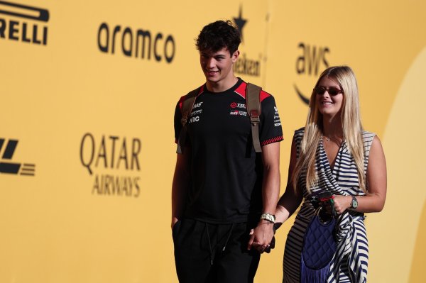 Oliver Bearman i Alicia Torriani