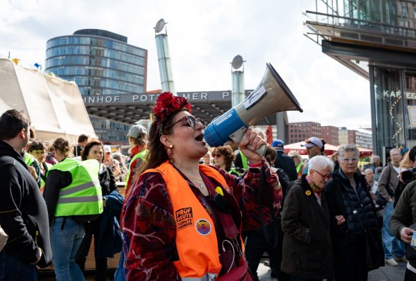 Prosvjedi protiv AfD-a buknuli diljem Njemačke: Premijer pokrajine želi zabraniti stranku