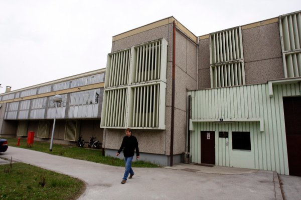Je li suicid u zatvoru mogao biti spriječen? Nedostaje četvrtina čuvara