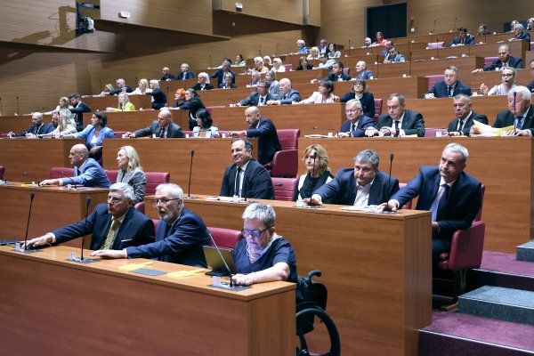 Problematična hitna izmjena zakona: Ovi ljudi bi mogli raditi do 67. godine