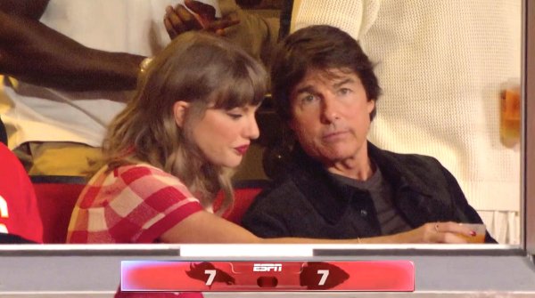 Taylor Swift preskočila Emmyje zbog supruga, a društvo joj je pravila holivudska megazvijezda