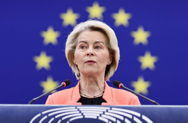 Von der Leyen: 'Novi AI modeli omogućit će hakiranje nezamislivih razmjera'