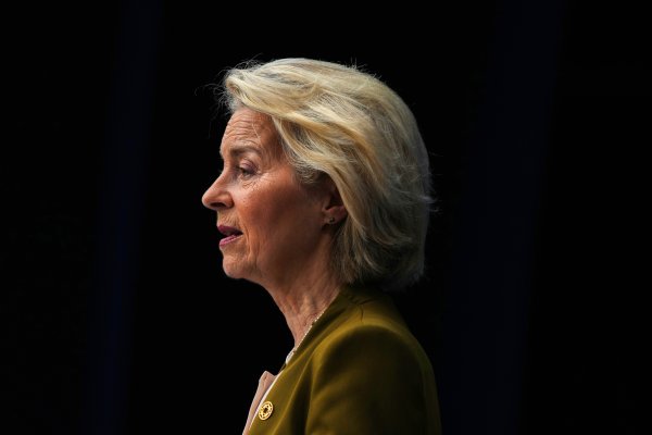 Von der Leyen najavila stroga pravila za djecu na društvenim mrežama: 'Dosta je. Ovo je previše'
