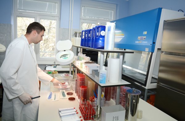 HZZO povećao limite za mikrobiološke usluge, u nekim zavodima čak 43 posto