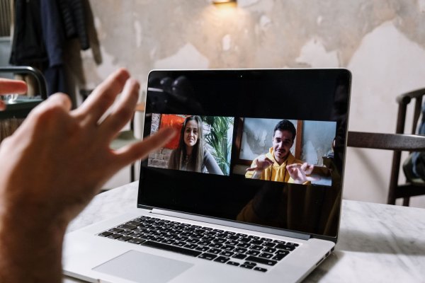 Videopoziv je počeo, ali vaša kamera ne radi? Isprobajte jedno od četiri brza rješenja