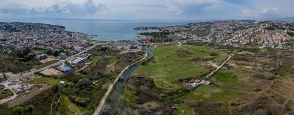 Pogled iz zraka na golf terene u Stobreču gdje će se graditi novi kamp Hajduka